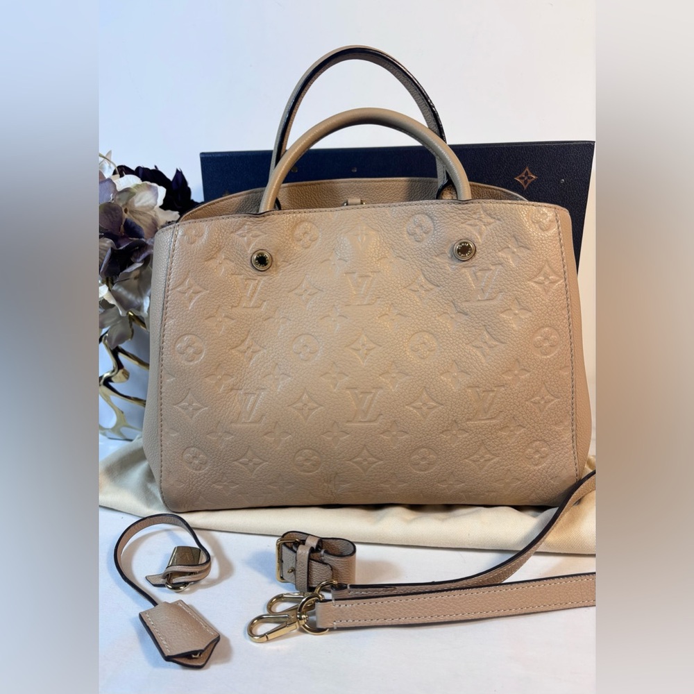 Beautiful Louis Vuitton Montaigne mm Empreinte